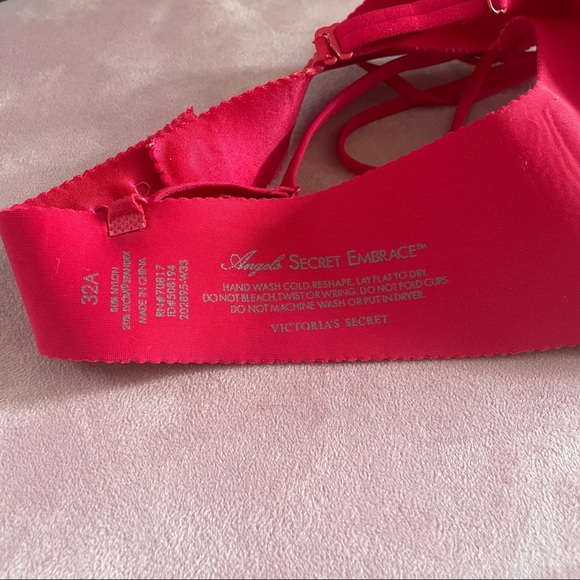 VS Angels Secret Embrace Bra - Picture 7 of 8